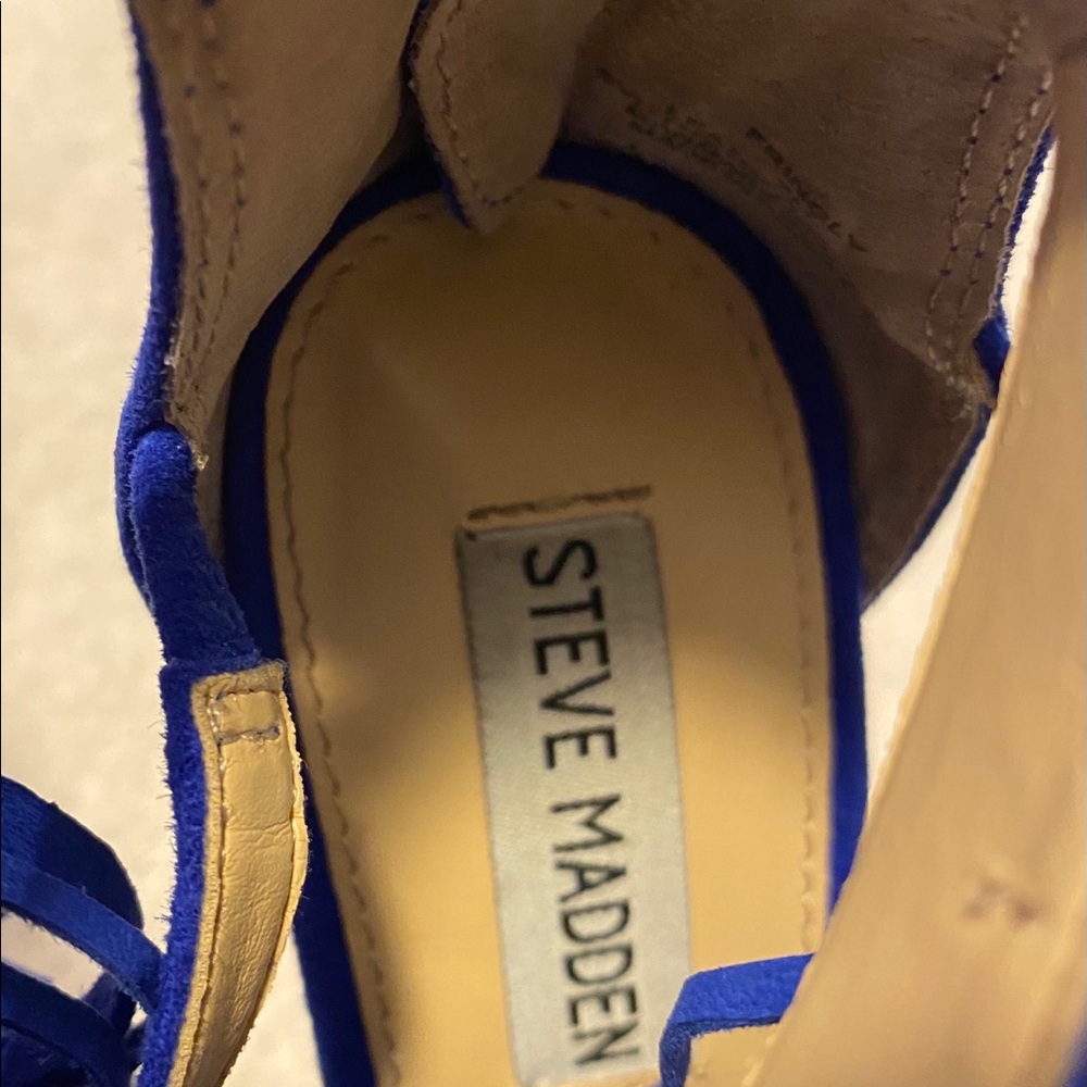 Brand New Gorgeous Suede Heels by STEVE MADDEN - Box 55 - Picture 8 of 8